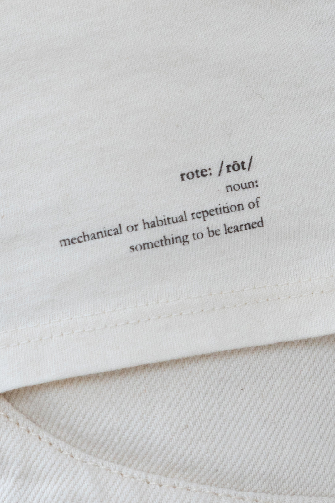 100% Organic Cotton V-Neck T-shirt | ROTE